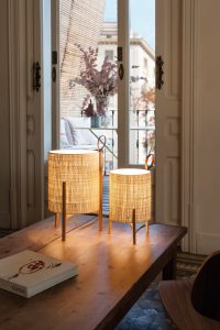 Table-lamp-Greta-2241000-natural-oak-natural-fiber-shade-Ø26cm-Carpyen